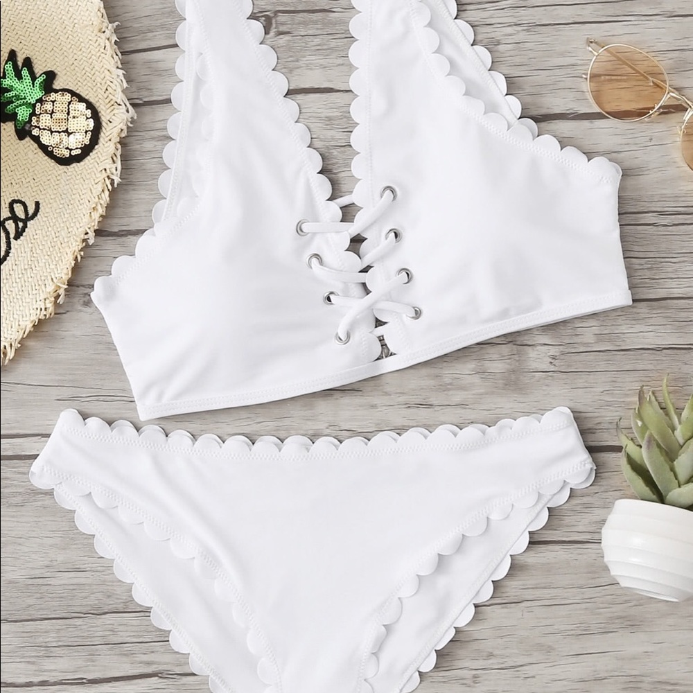 Medium scalloped white swimsuit
